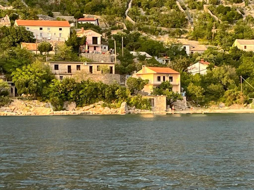 Willa Ferry **** Prizna Exterior photo